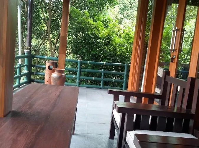 Dua Bintang Gasthof Munduk